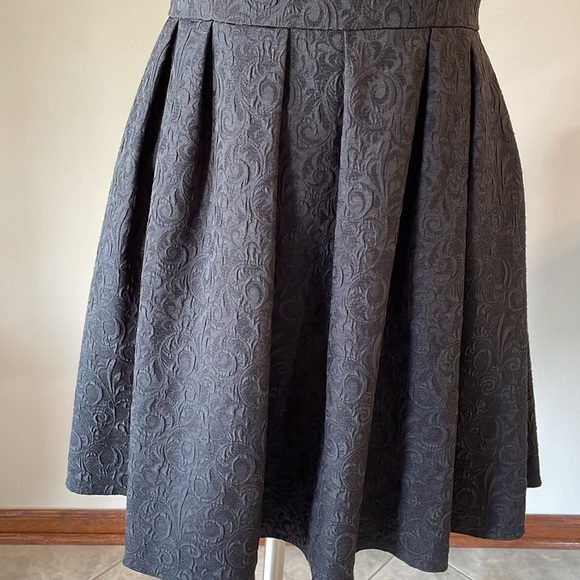 CYNTHIA STEFFE Jacquard textured SKATER cocktail DRESS / BLACK / Box PLEATS 8 - Picture 4 of 14